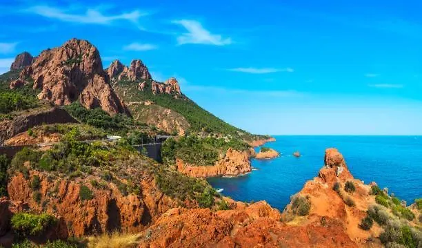 Cap Esterel - Duplex Avec 2 Terrasses Dont Tropezienne, Piscines Et Loisirs * Saint-Raphael (Var)