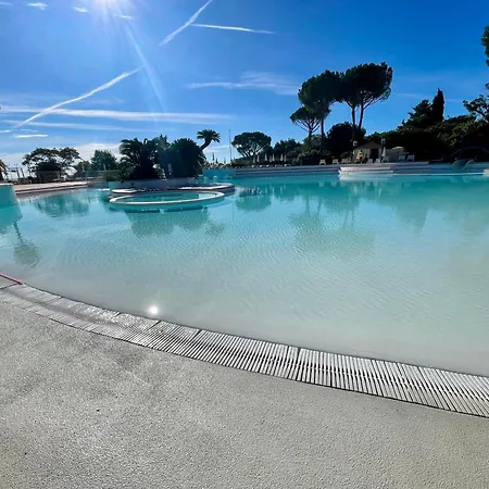 Cap Esterel - Duplex Avec 2 Terrasses Dont Tropezienne, Piscines Et Loisirs *